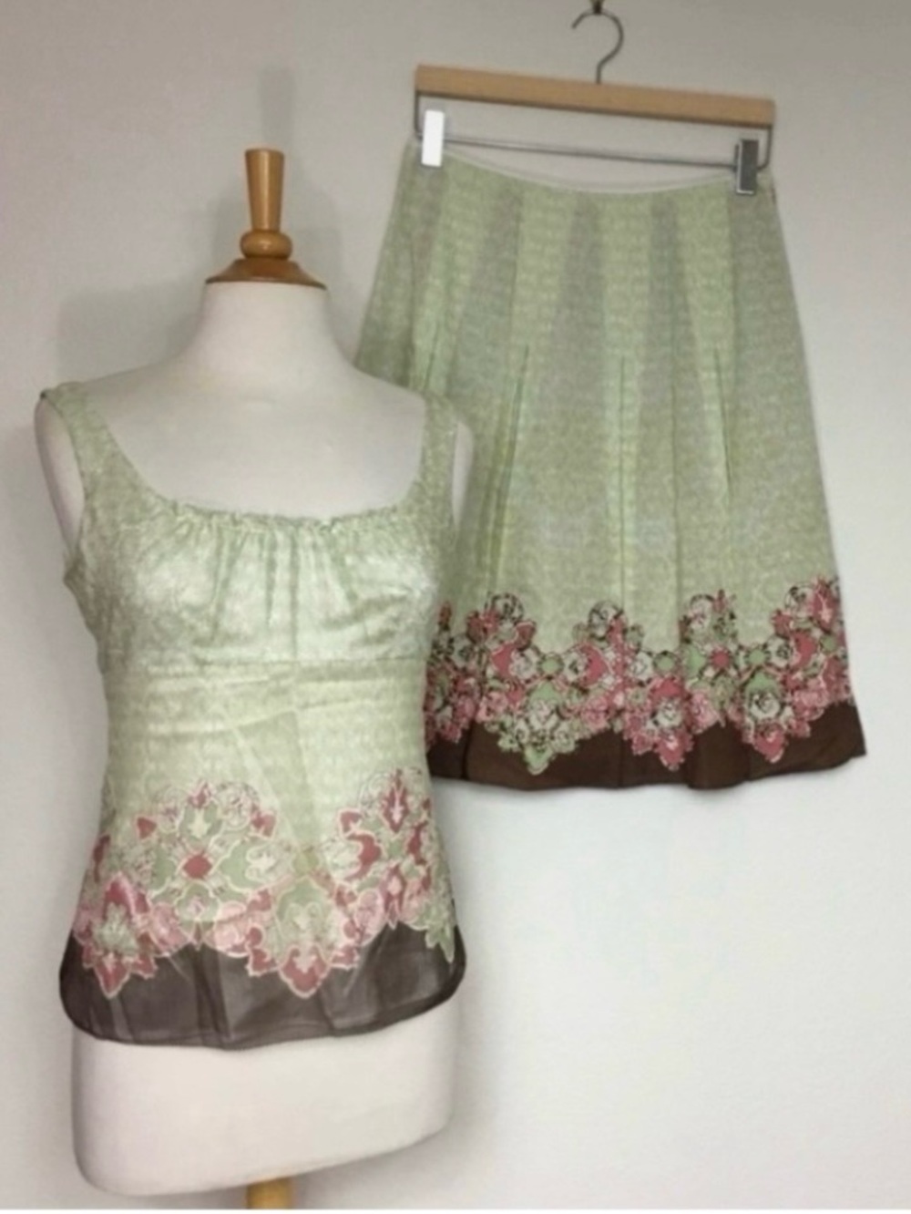 Vintage Tahari Womens Fleur De Lys Silk Babydoll Top + Pleated Midi Skirt Size 6